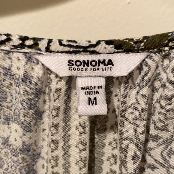 Woman’s top good condition - Picture 2 of 3